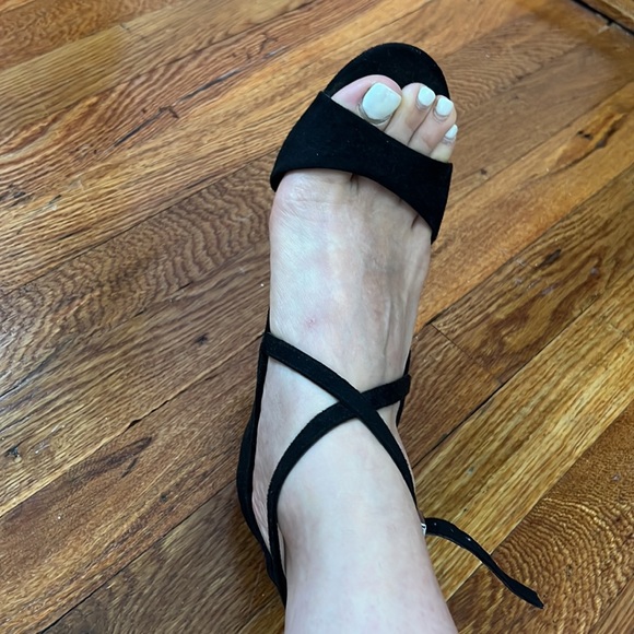 Shoes - Picture 3 of 3